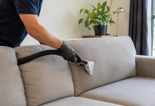 Nettoyage de canapé en profondeur à Charmeil
